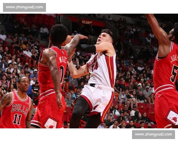 热火对阵雷霆直播焦点之战强强碰撞谁主沉浮全场看点解析与赛前前瞻