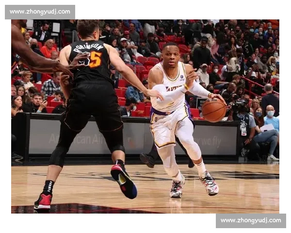 湖人对决热火总决赛第三节回放攻防转换决定胜负关键时刻全景解析